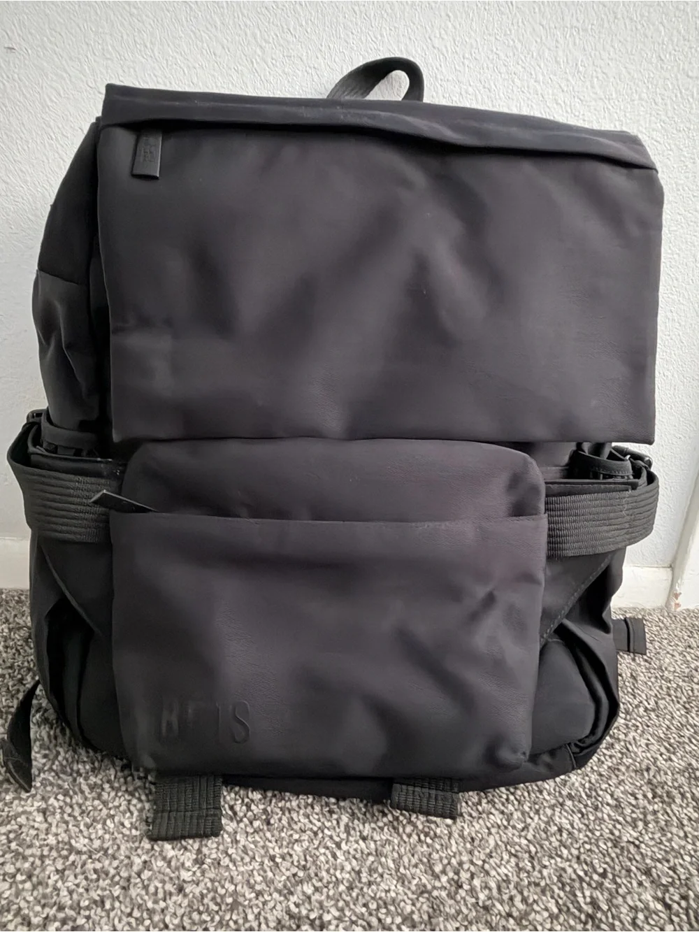 BÉIS Ultimate Diaper Backpack - Black - Excellent Condition